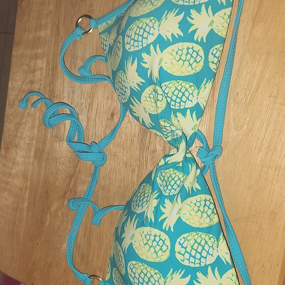 🎀Pineapple 🍍 Bikini Top 👙